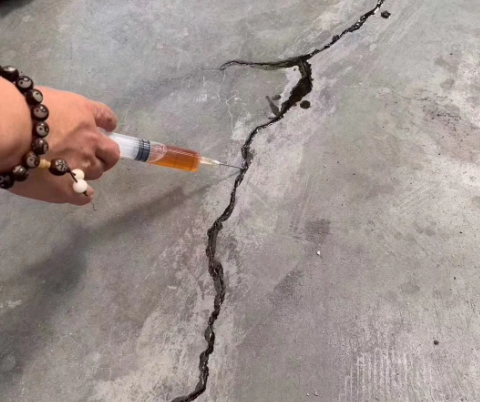 科尔沁右翼前混凝土裂缝修补技术详解​